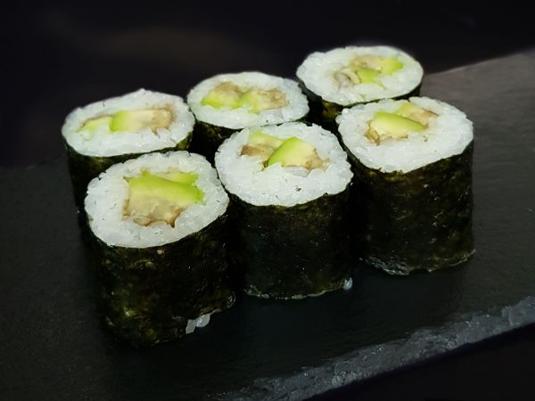 Маки с авокадо (120грамм)